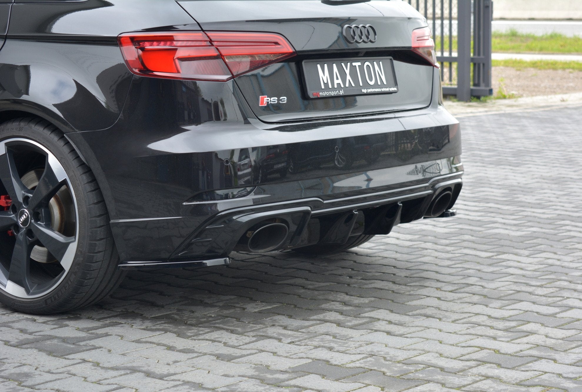 Maxton Design Heckdiffusor Seitenteile (FLAPS) | Audi RS3 8V Sportback Facelift