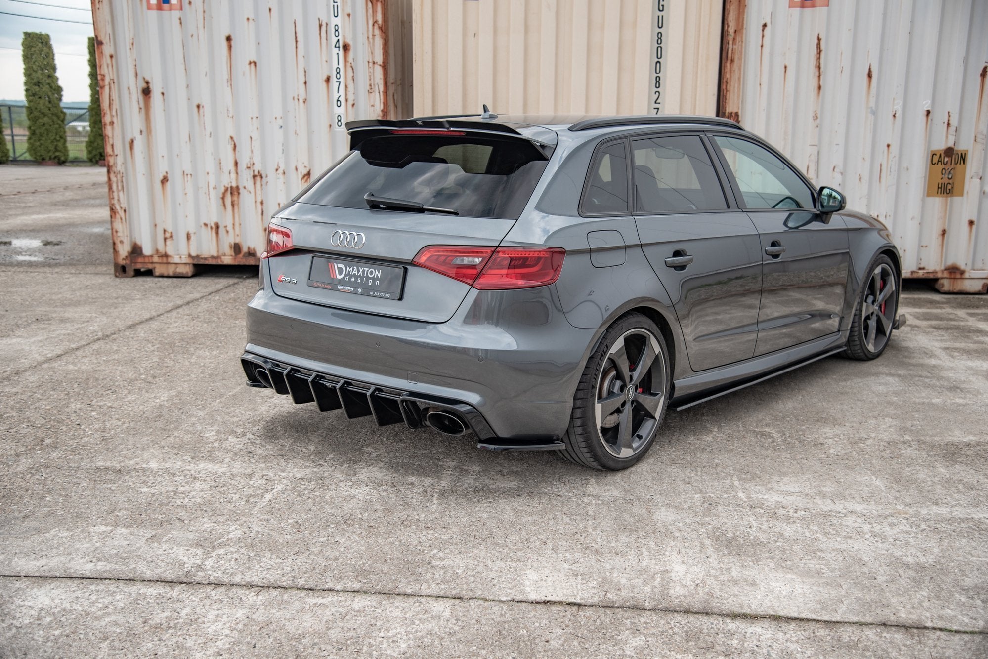 Maxton Design Heckdiffusor Seitenteile (FLAPS) V.2 | Audi RS3 8V Sportback