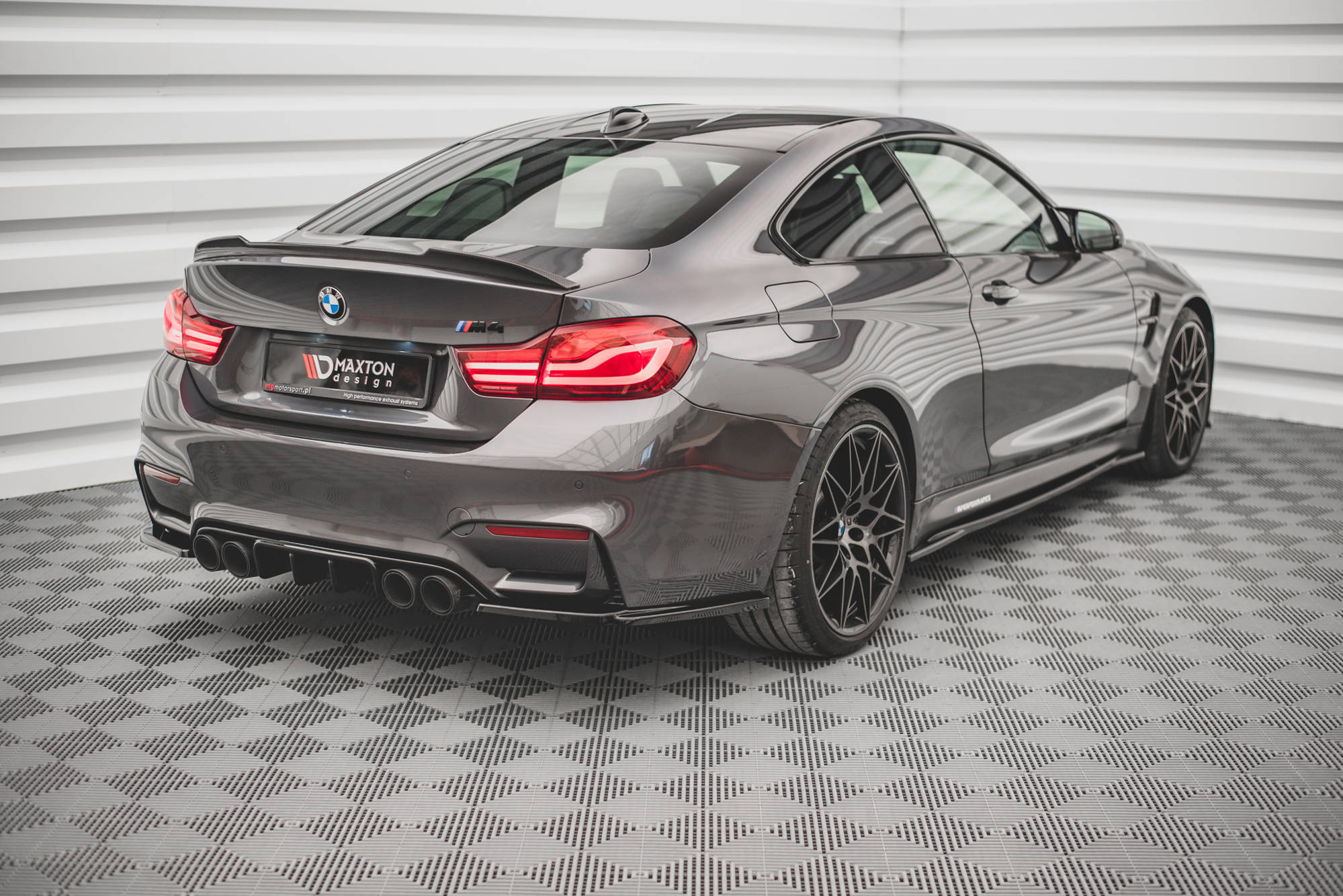 Maxton Design Heckdiffusor BMW M4 F82 / Competition / CS / F83