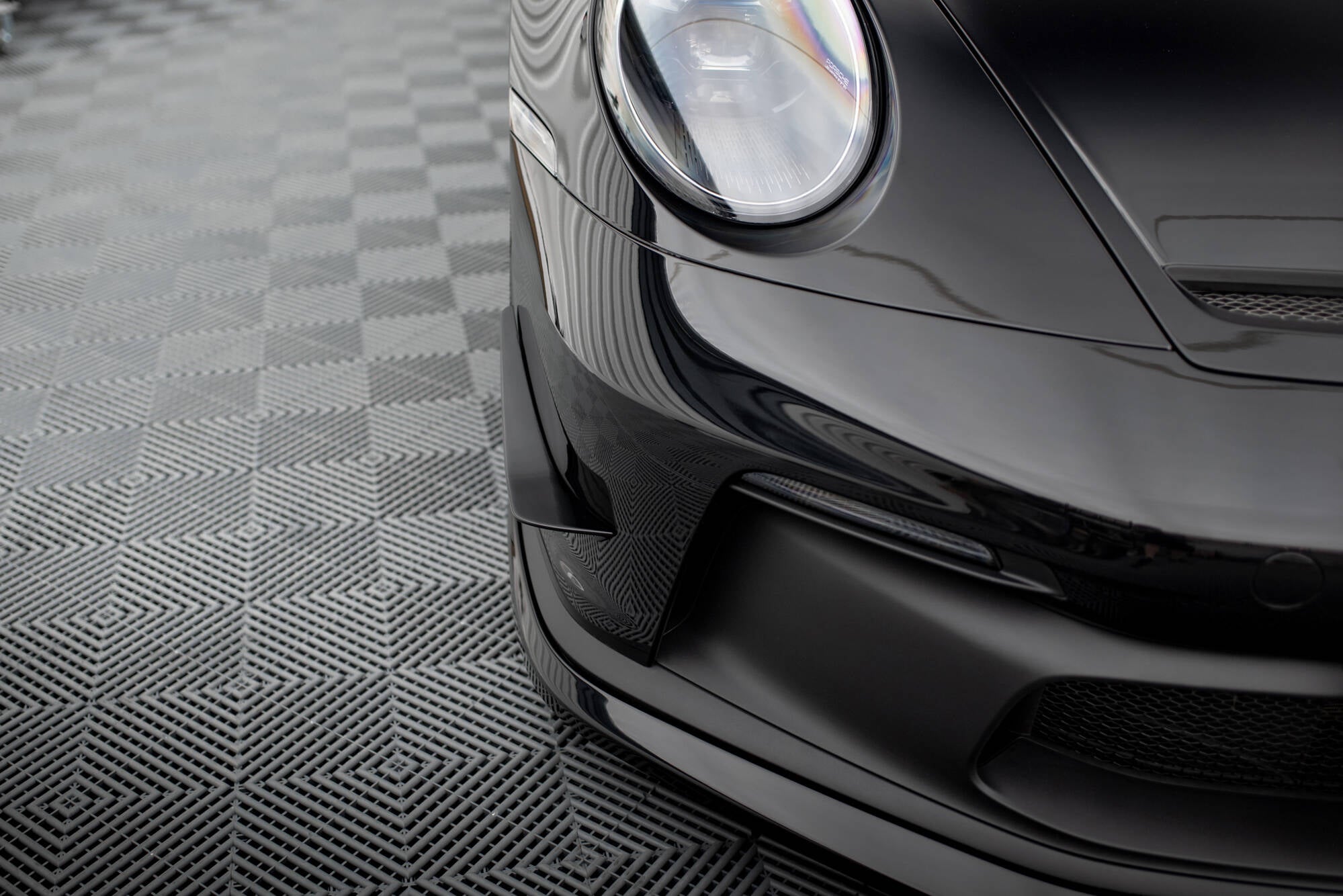 Maxton Design Flaps für Frontstossstange | Porsche 911 992 GT3 2021-